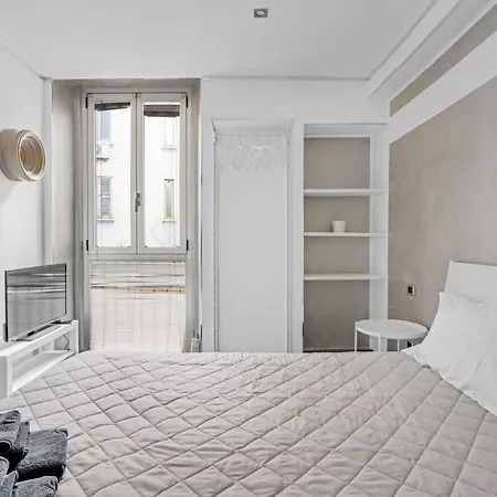 Cc8 -brera-isola- Modern - - Wifi Milan