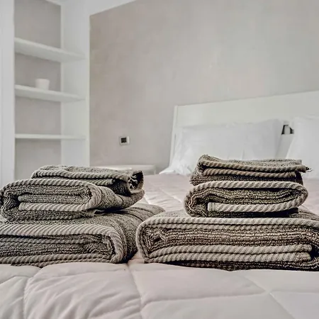 Apartment Cc8 -brera-isola- Modern - - Wifi *