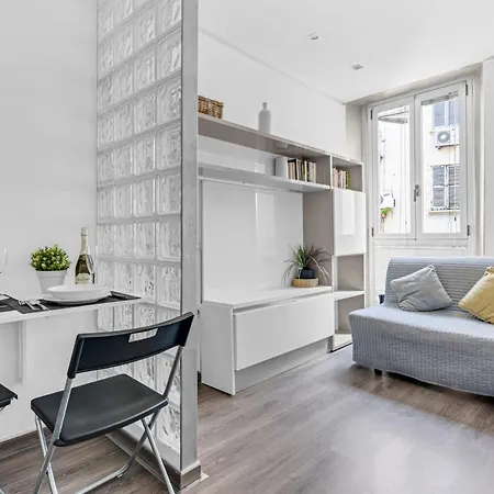 Cc8 -brera-isola- Modern - - Wifi Milano
